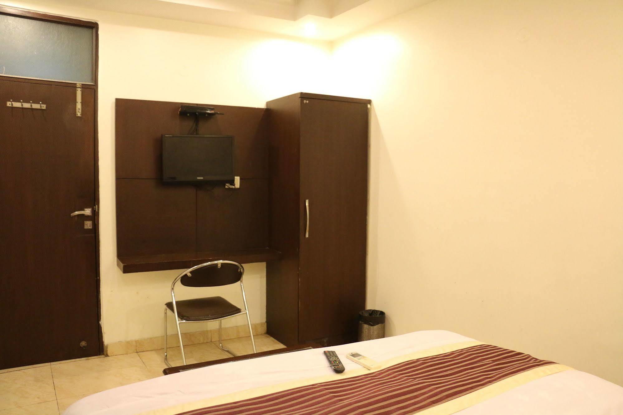 Hotel Seven Seas Inn Neu-Delhi Exterior foto