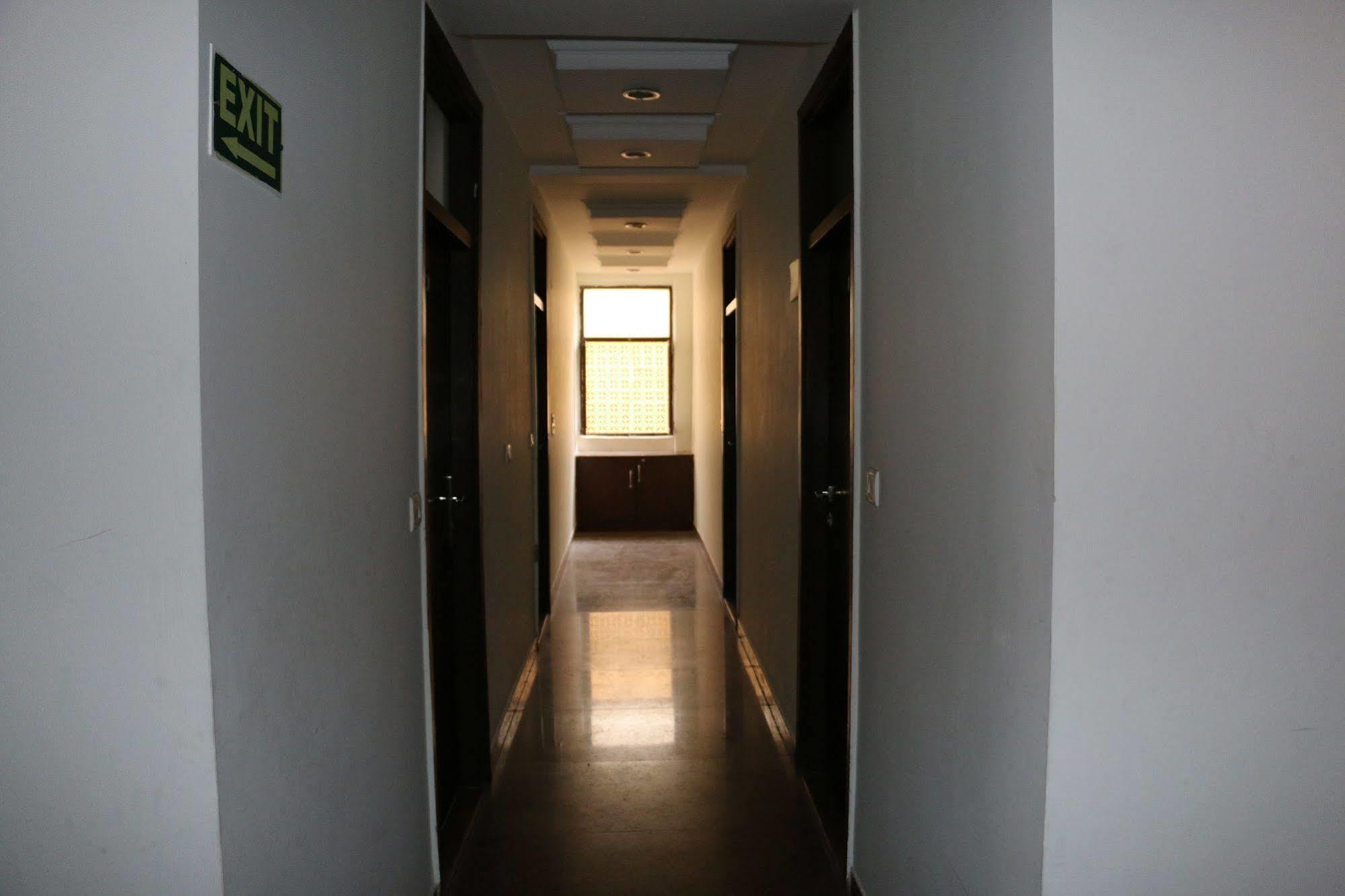 Hotel Seven Seas Inn Neu-Delhi Exterior foto